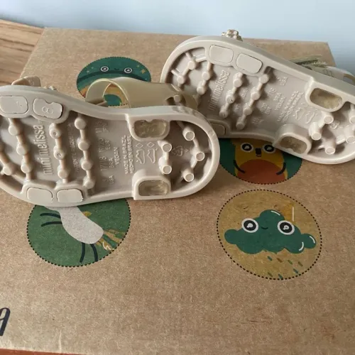 Mini Melissa Tamanho 17