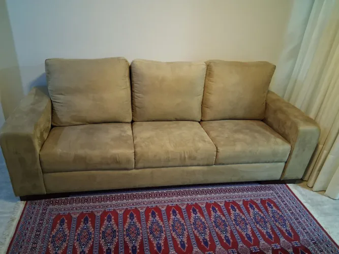 Sofá Móveis Campo Largo, 2 e 3 lugares. R$ 1.800,00