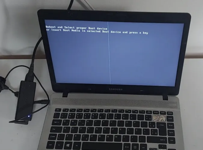 Notebook Samsung NP370E4K para retirada de peças