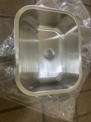 Tanque de embutir ou sobre posto, medindo 55x45, Aço Inox 404.