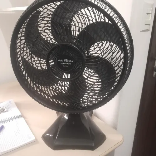 Vendo ventilador a 90 reais pra levar ainda hoje
