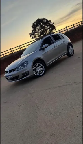 Volkswagen Golf Comfortline 1.6 MSI Total Flex Aut. 2016