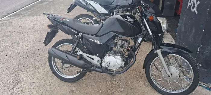 Vendo start 150 2015 km baixo e revisada