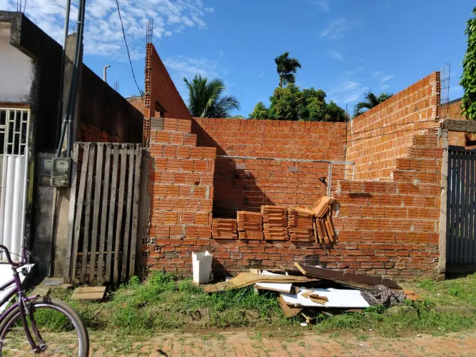 Vendo este terreno
