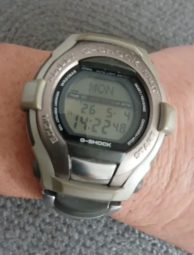 Raro relógio antigo japonês CASIO G-SHOCK anos 80/90 todo original,  estudo trocas 