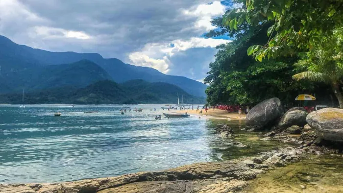 Casa e terreno na ilha do cedro 
