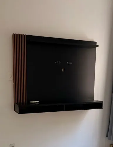 Rack suspenso com Painel