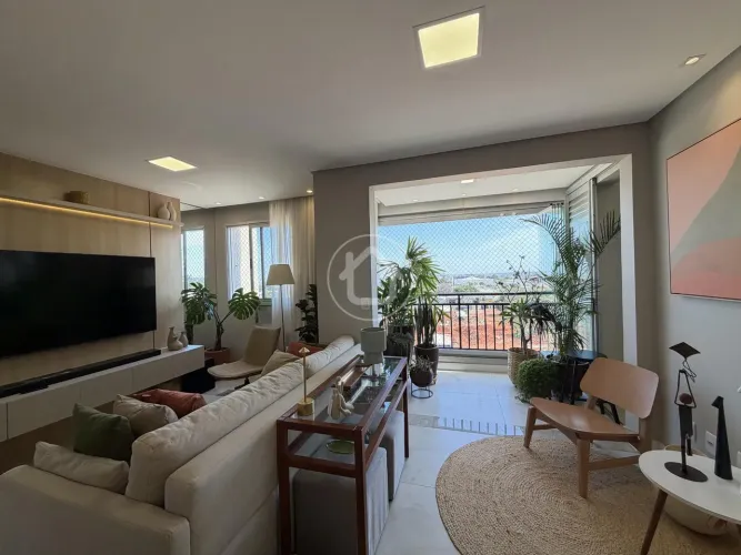 APARTAMENTO TODO REFORMADO - PRÓX AO SOTER