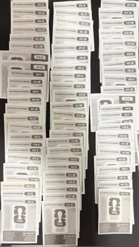 70 Figurinhas Faltantes Kaun M F