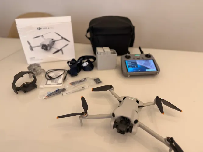 Drone DJI Mini 4 Pro Fly More Combo Plus - Completo e em perfeito estado