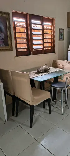 Mesa de vidro madeira laqueada