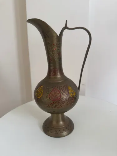 Vaso Antigo em Latão Trabalhado Estilo Indiano Vintage 25 cm - Decorativo