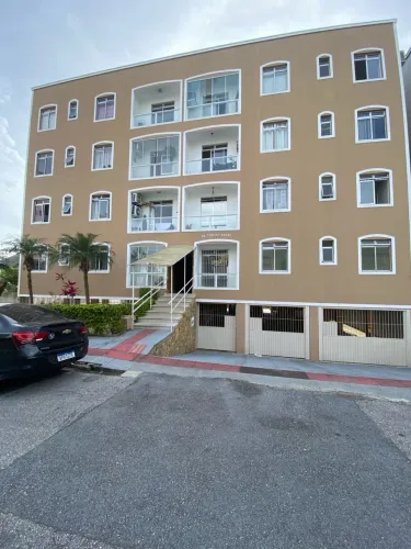 Alugo apartamento 