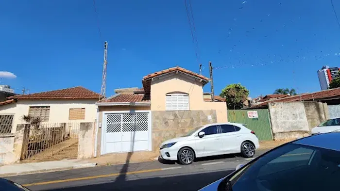 Casa com 2 dormitórios à venda, 107 m² por R$ 329.900,00 - Centro - Mogi Mirim/SP