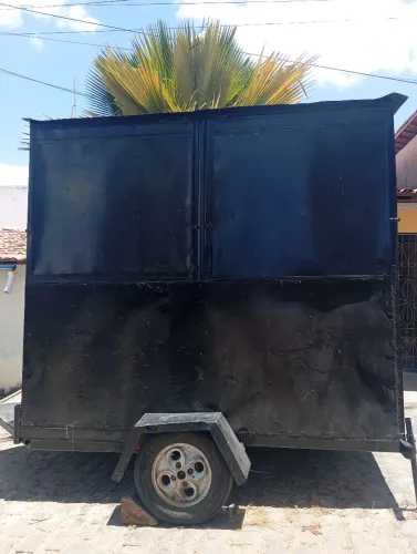 Vende-se treiler uma ótima oportunidade para seu negócio.