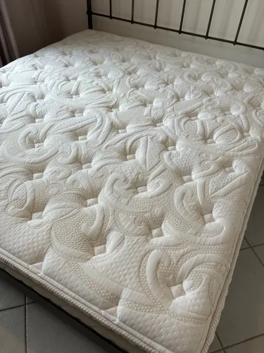 Vendo colchão Ecoflex Lush semi novo 1,78m x 1,98m