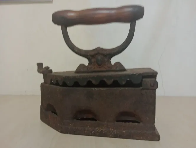 Ferro de passar vintage