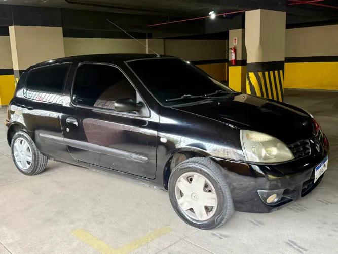 Renault Clio Campus Hi-flex 1.0 16V 3P 2010