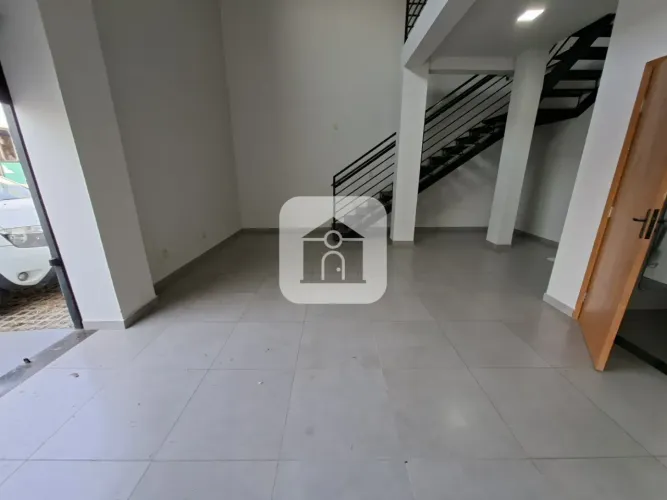 Loja comercial para locação no bairro Santa Luzia