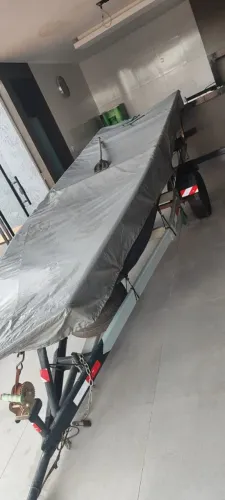 Kit barco, com motor e carretinha pouco usados!