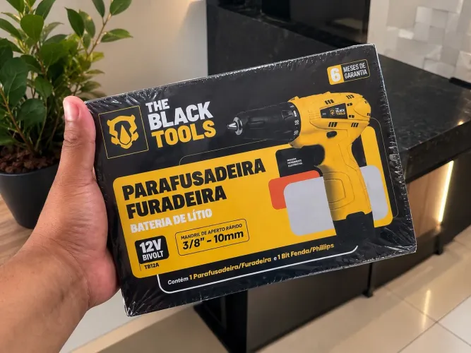 Parafusadeira/Furadeira The Black Tools 12V ? NOVA E LACRADA