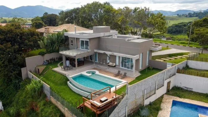 Casa à venda com 3 quartos no Residencial San Lorenzo em Joanópolis.