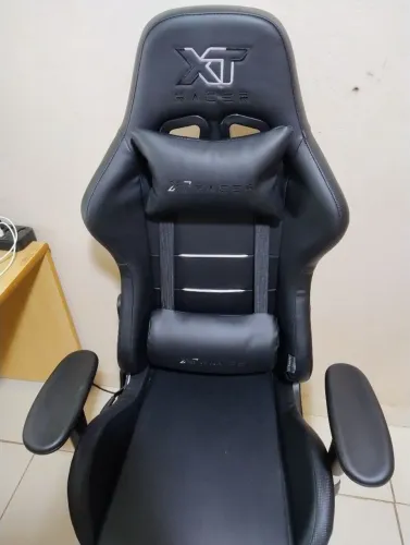 Cadeira gamer XT Racer Attack - preta e cinza