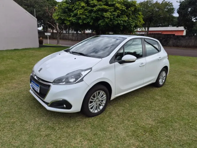 Peugeot 208 Allure 1.2 Flex 12V 5P Mec. 2017
