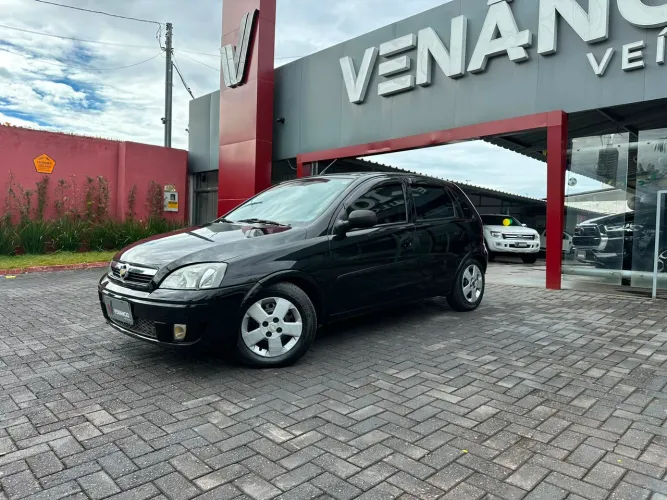 Chevrolet Corsa Hat. Premium 1.4 8V Econoflex 5P 2010