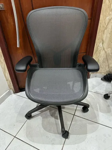 cadeira herman miller new aeron B super nova