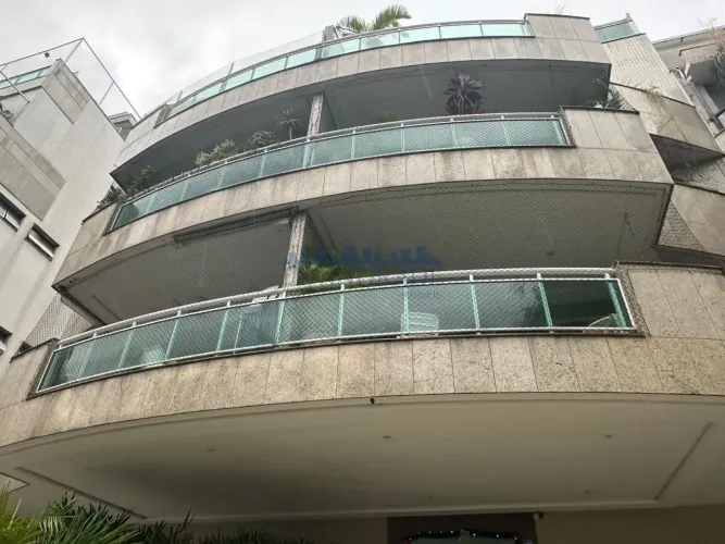 Jardim Oceânico | Apartamento 4 quartos, sendo 4 suites