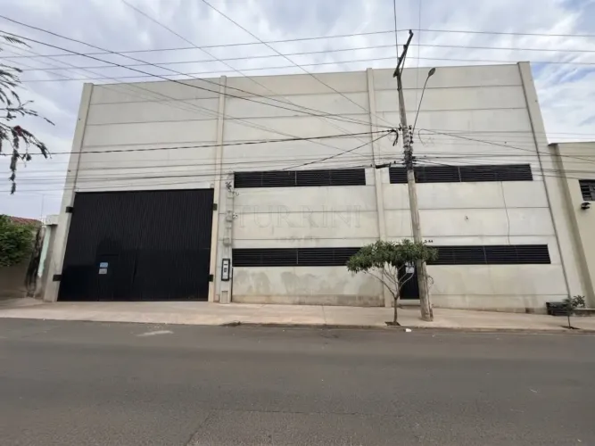 Galpão / barracão pré moldado para locação no Pq. Paulista - Bauru / SP