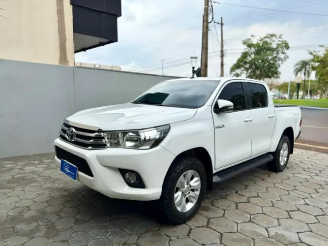 Toyota Hilux CD SRV 4X2 2.7 Flex 16V Aut. 2018