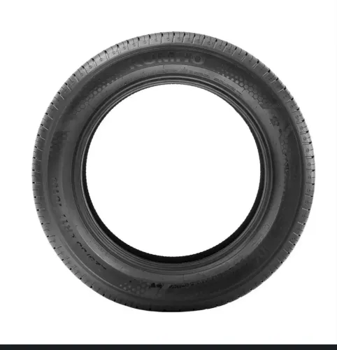 2 pneus kumho 205/55 17 novos nunca usados