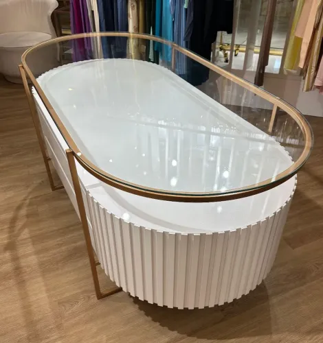 Vendo Móveis para loja de roupas