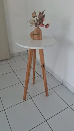 Mesa de apoio redonda