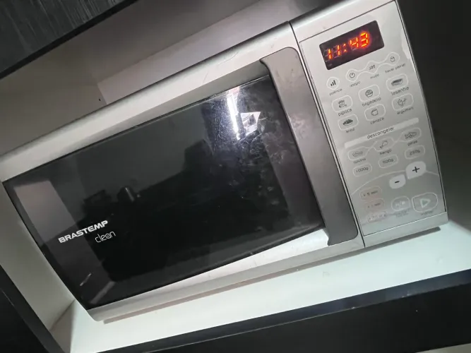 Vendo microondas Brastemp 