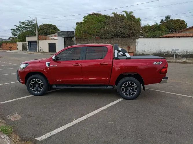 Toyota Hilux CD SRV 4X4 2.8 TDI Diesel Aut. 2016