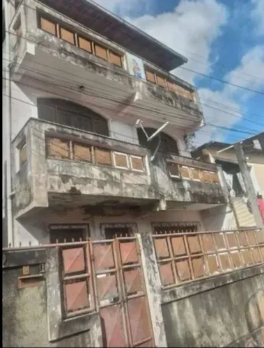 Vende-se está casa no IAPI