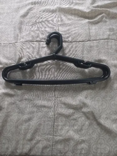 kit com 50 cabides