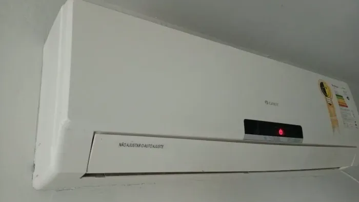 Ar condicionado 9 BTUs -Quente e Frio 
