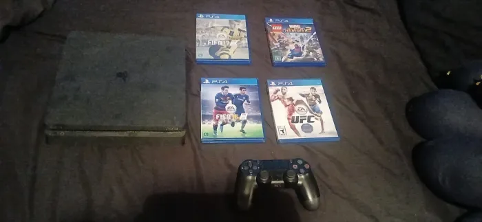 PlayStation 4 Slim