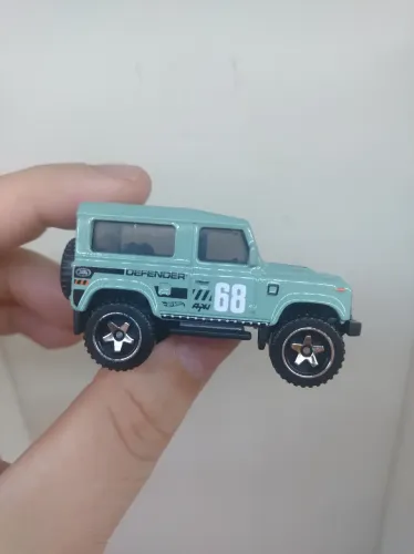 Hot Wheels Land Rover Defender 90 Verde Claro Novo Loose 1:64 HotWheels