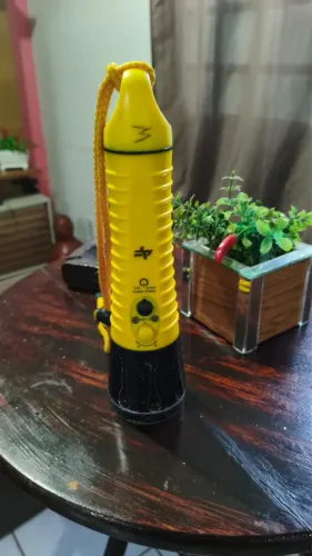 Vendo lanterna subaquática albatroz SDQ 33 e SDQ 34