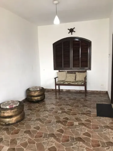 Alugo casa temporada