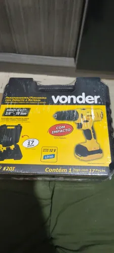 Parafusadeira vonder com impacto. Lacrada e zero.