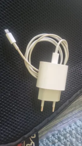 carregador apple 20w lightning original <br>Valor : $130<br> Retirada a combinar 