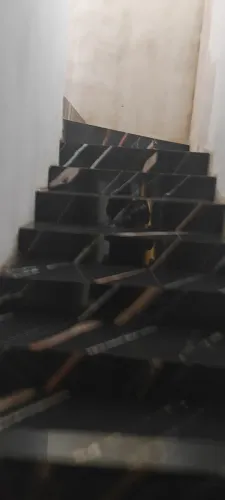 Casa de 3 pavimentos área construção 450 MT na cidade maravilhosa