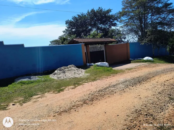 Vendo chácara em Biritiba Mirim , qualidade de vida e auto padrão