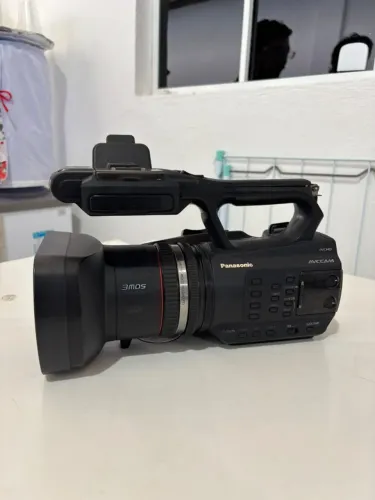 Filmadora Profissional Panasonic AG-AC90 Full HD AVCCAM sem bateria
